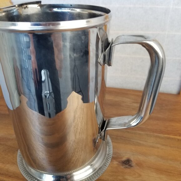 Vintage Stainless Steel Pitcher w/Handle and Ice Blocker Spout 7" Tall 2 QT - Picture 4 of 8